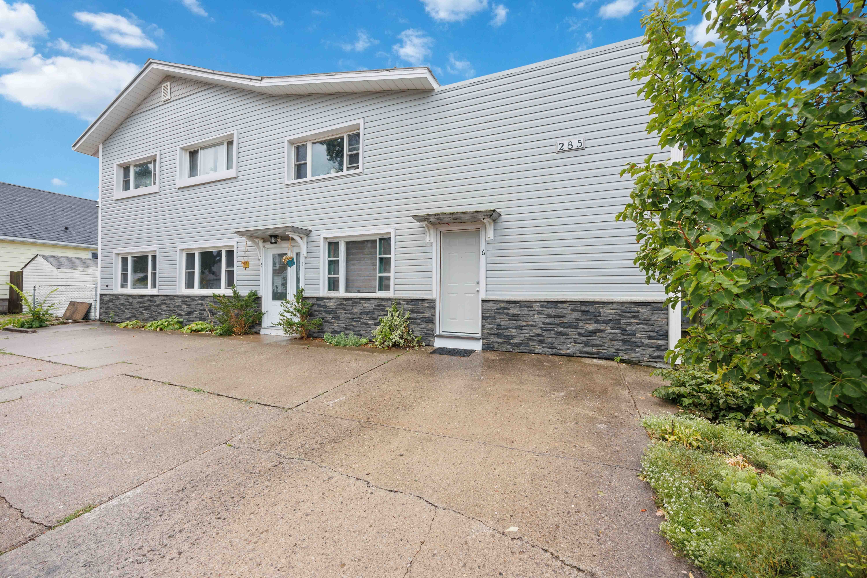 Property thumbnail image